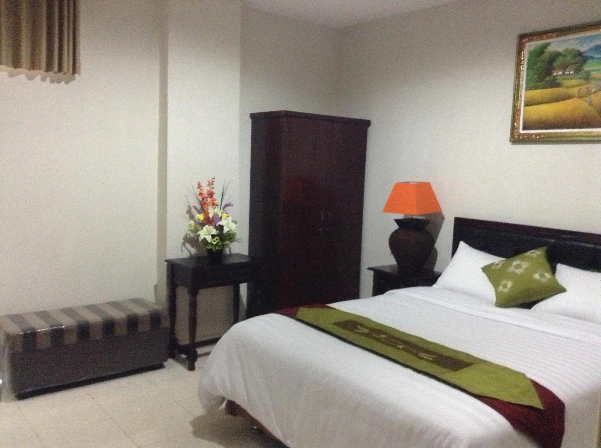 Tuban Torres Accommodation Kuta Lombok Eksteriør billede